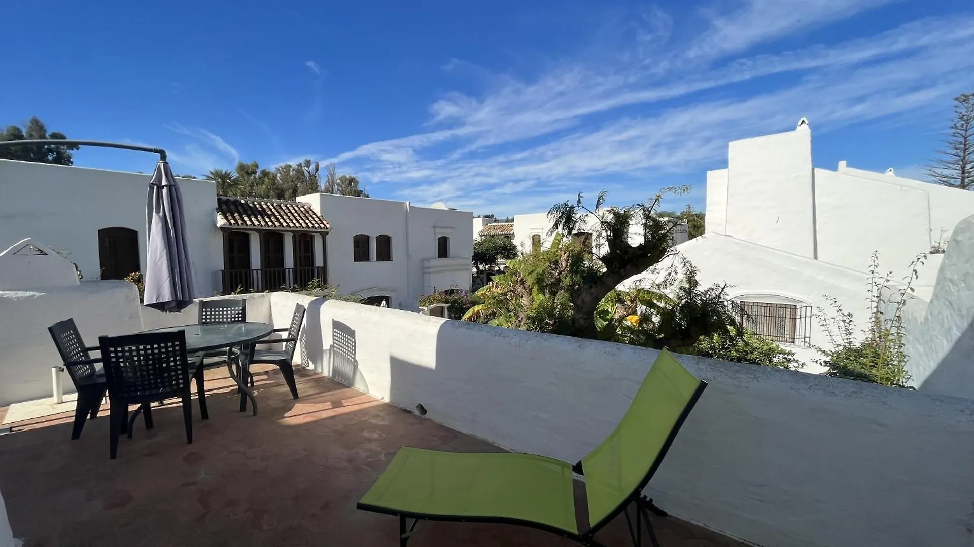 Estepona - Playa - Terraza Solarium Al19 0*,  Spain